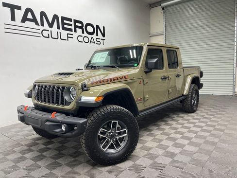 New 2026 Jeep Gladiator Mojave image 1