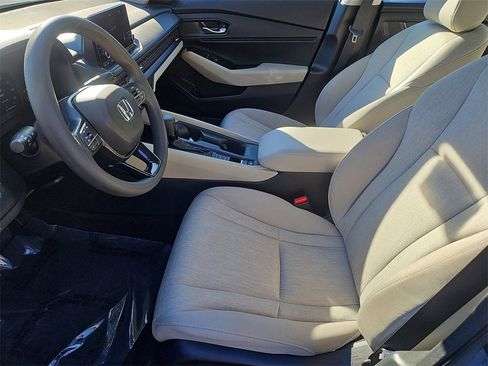 Certified 2023 Honda Accord EX image 28