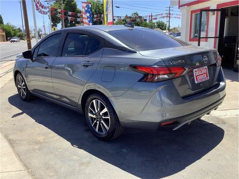 Used 2024 Nissan Versa SV FWD image 10