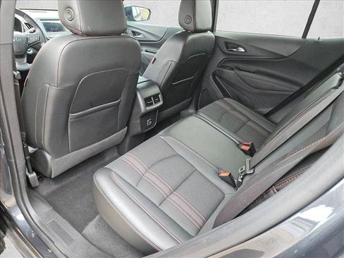 Used 2023 Chevrolet Equinox RS FWD image 11