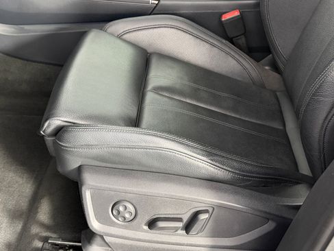 Used 2018 Audi Q5 2.0T Premium Plus w/ Premium Plus Package image 13