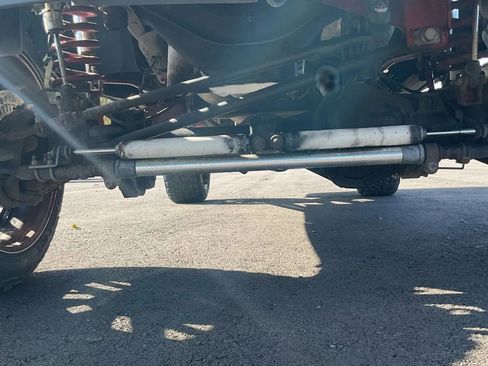 Used 2016 Ford F250 Platinum w/ FX4 Off-Road Package image 16