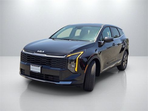 New 2026 Kia Sportage LX image 8