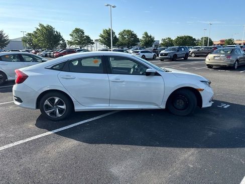 Used 2019 Honda Civic LX image 9