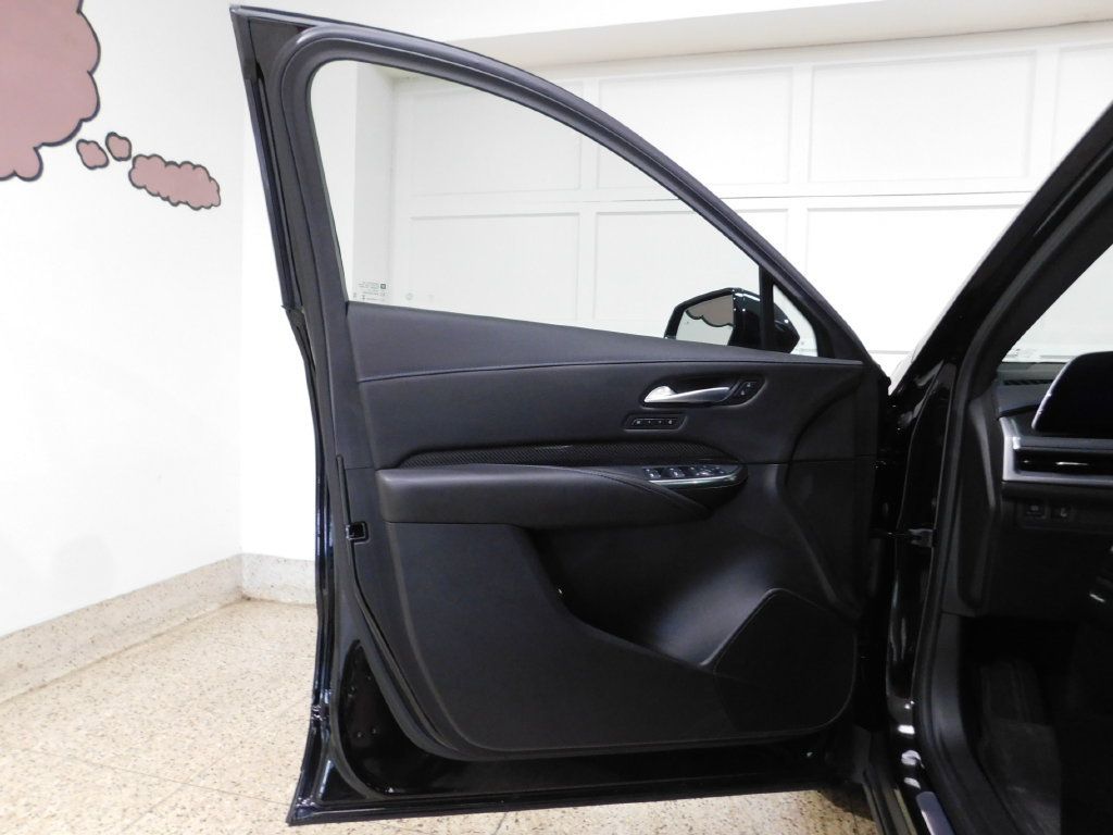 Used 2025 Cadillac XT4 Sport w/ LPO, Floor Liner Package AWD/4WD image 19