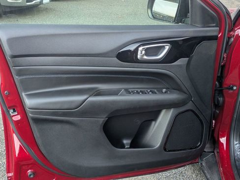 New 2026 Jeep Compass Limited image 10