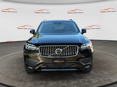 Used 2021 Volvo XC90 T5 Momentum w/ Climate Package AWD/4WD image 3