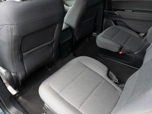 Used 2025 Ford Explorer Active RWD image 20