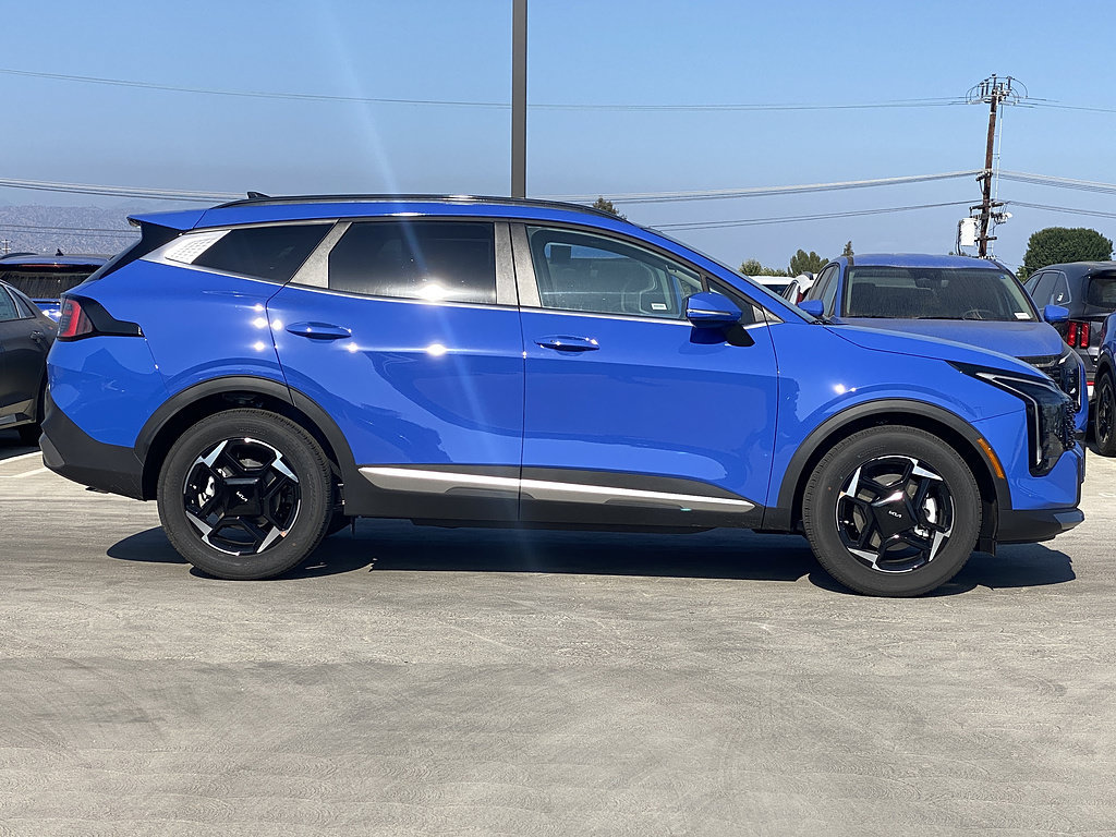New 2026 Kia Sportage EX FWD image 2