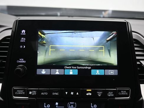 Used 2022 Honda Odyssey Touring image 23