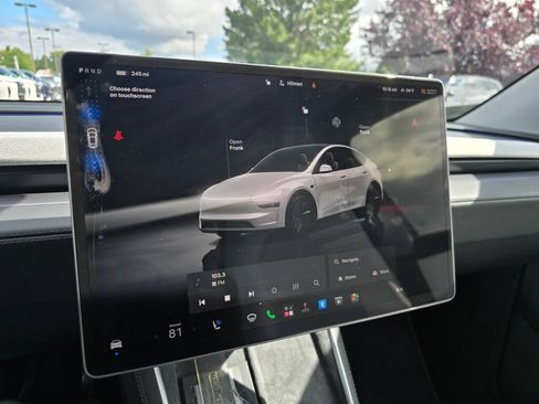 Used 2026 Tesla Model Y 2WD image 28