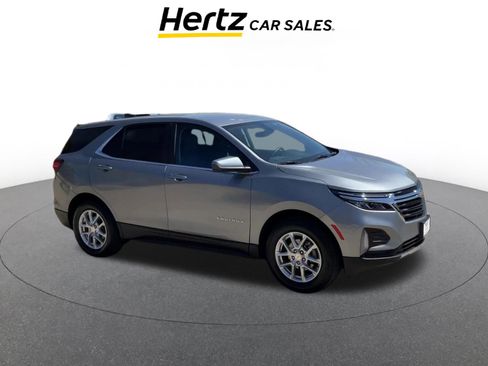 Used 2024 Chevrolet Equinox LT image 1