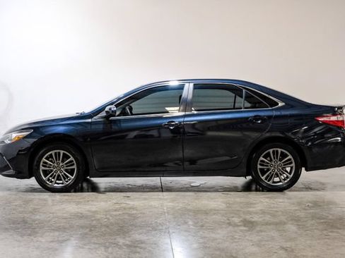 Used 2017 Toyota Camry SE FWD image 17