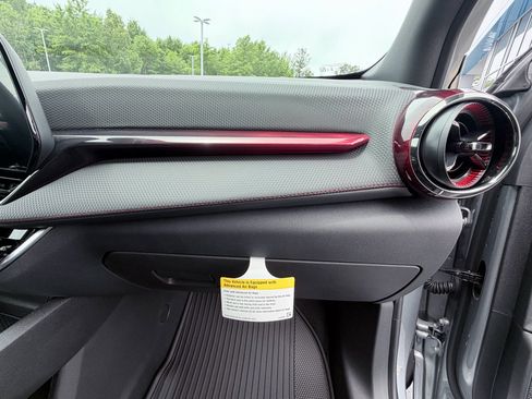 New 2026 Chevrolet Equinox RS w/ Convenience Package III FWD image 21