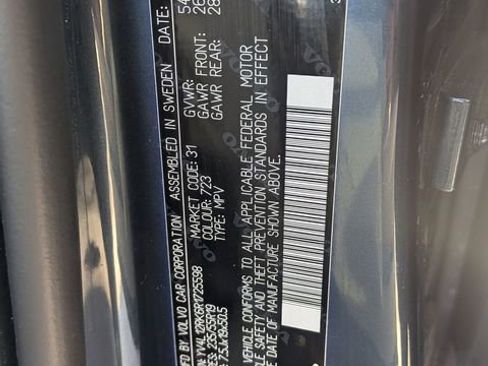 Certified 2024 Volvo XC60 B5 Core w/ Climate Package image 10