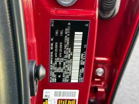 Used 2022 Toyota Highlander XLE image 41