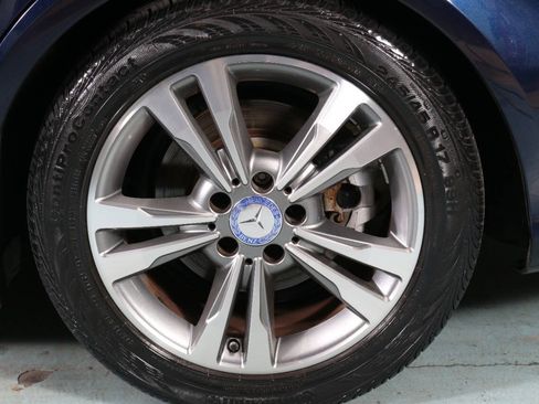 Used 2016 Mercedes-Benz E 350 Sedan image 30