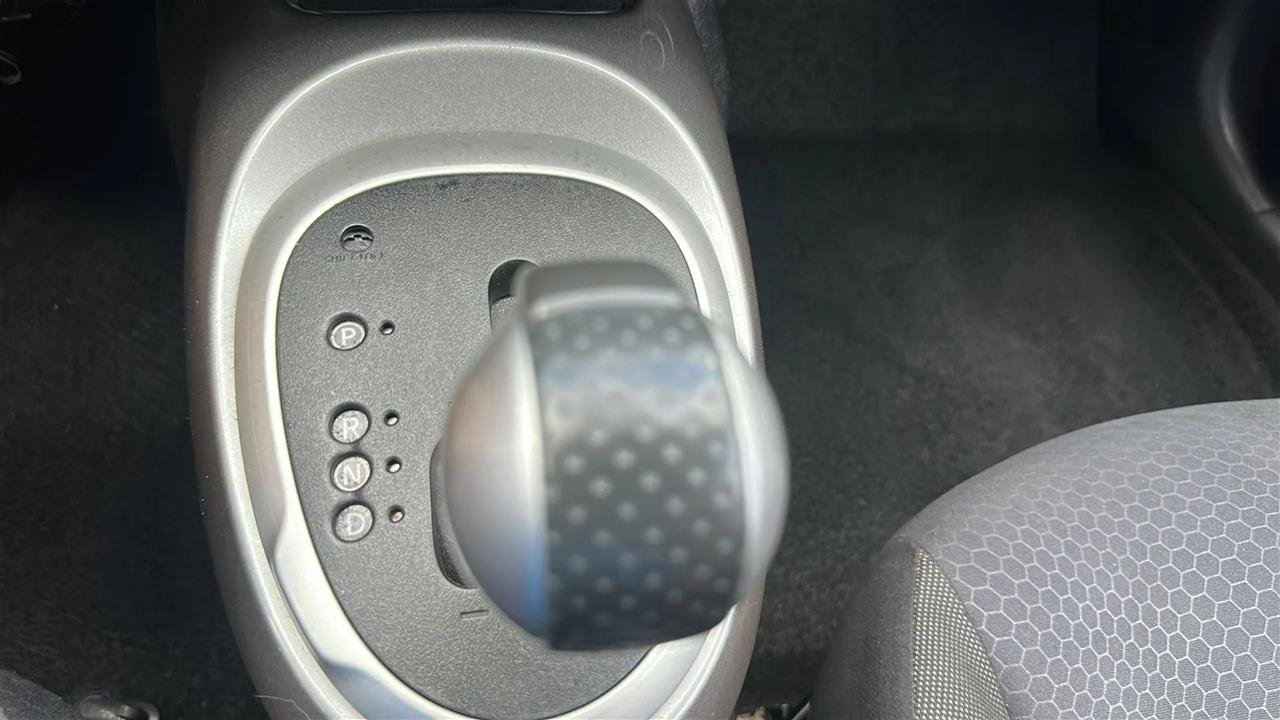 Used 2012 Nissan Juke SV AWD/4WD image 44