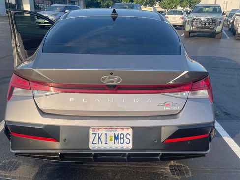Used 2024 Hyundai Elantra Limited FWD image 2