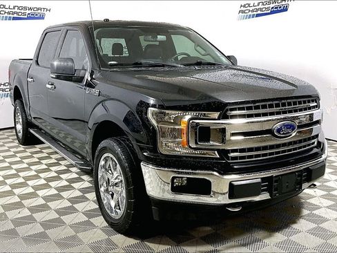 Used 2018 Ford F150 XLT w/ Equipment Group 302A Luxury AWD/4WD image 3