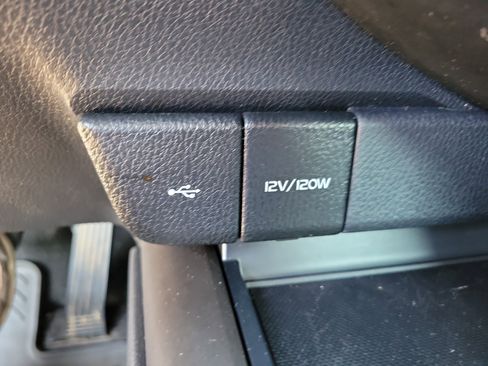 Used 2023 Toyota Camry SE FWD image 18