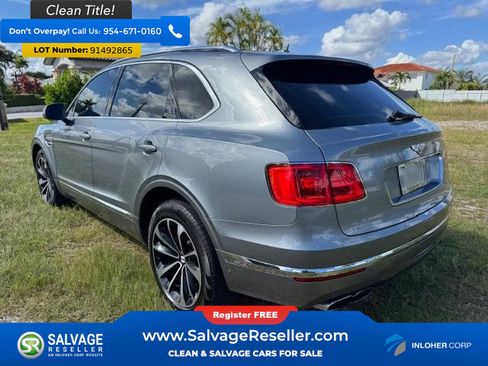 Used 2019 Bentley Bentayga image 3