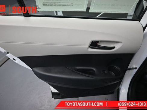 Used 2024 Toyota Corolla Cross L AWD/4WD image 25