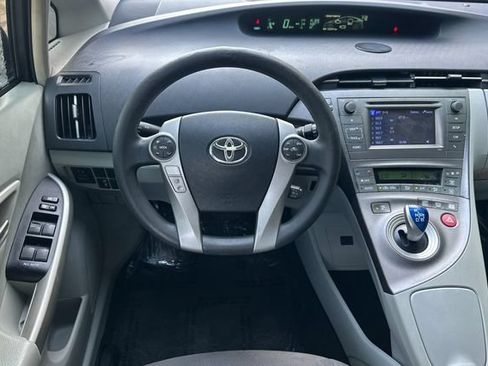 Used 2013 Toyota Prius Two FWD image 16