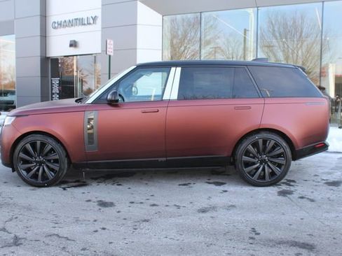 New 2026 Land Rover Range Rover SV image 5