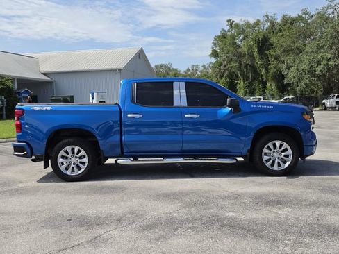Used 2022 Chevrolet Silverado 1500 Custom AWD/4WD image 2