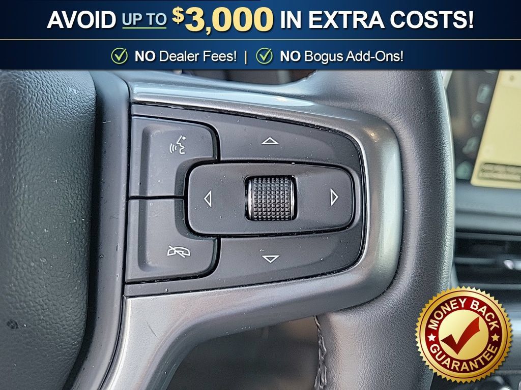 Used 2024 Chevrolet Suburban Premier AWD/4WD image 32