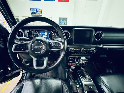 Used 2019 Jeep Wrangler Rubicon image 30