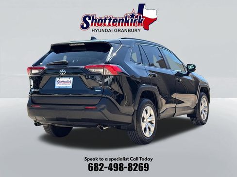 Used 2020 Toyota RAV4 LE w/ All Weather Liner Package AWD/4WD image 6