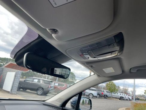 New 2025 Kia Sorento S image 21