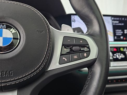 Used 2023 BMW X5 xDrive40i w/ M Sport Package image 32