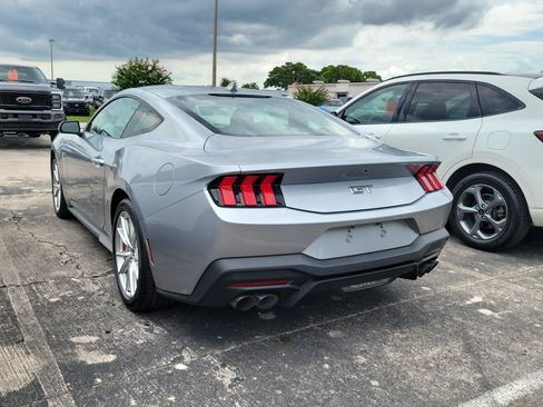 Used 2024 Ford Mustang GT Premium RWD image 4