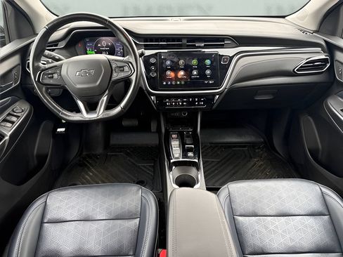 Used 2022 Chevrolet Bolt EUV LT w/ Convenience Package FWD image 10