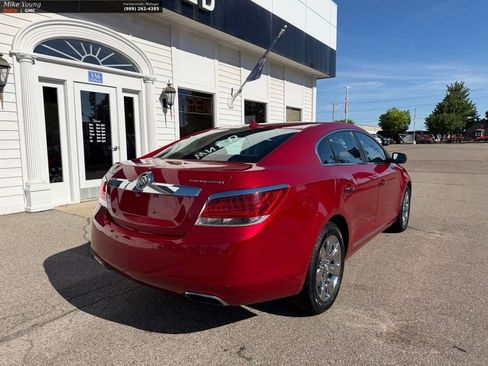 Used 2013 Buick LaCrosse Premium w/ Entertainment Package FWD image 5