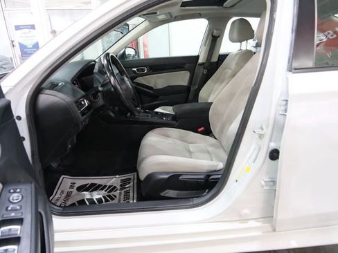 Used 2023 Honda Civic EX image 16