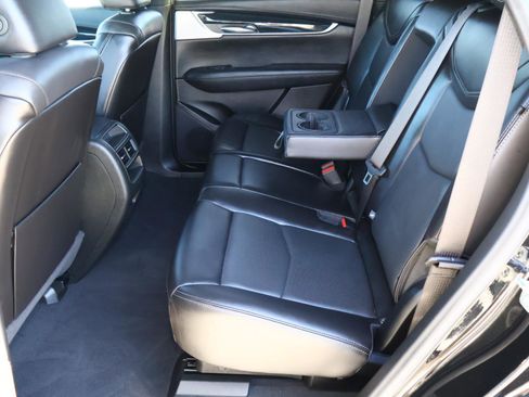 Certified 2025 Cadillac XT5 Premium Luxury image 25