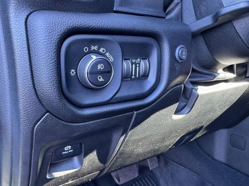 Used 2019 RAM 1500 Rebel image 14