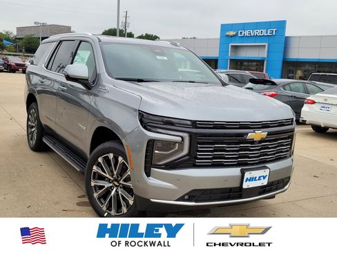 New 2026 Chevrolet Tahoe High Country w/ Sun And Tow Package AWD/4WD image 1