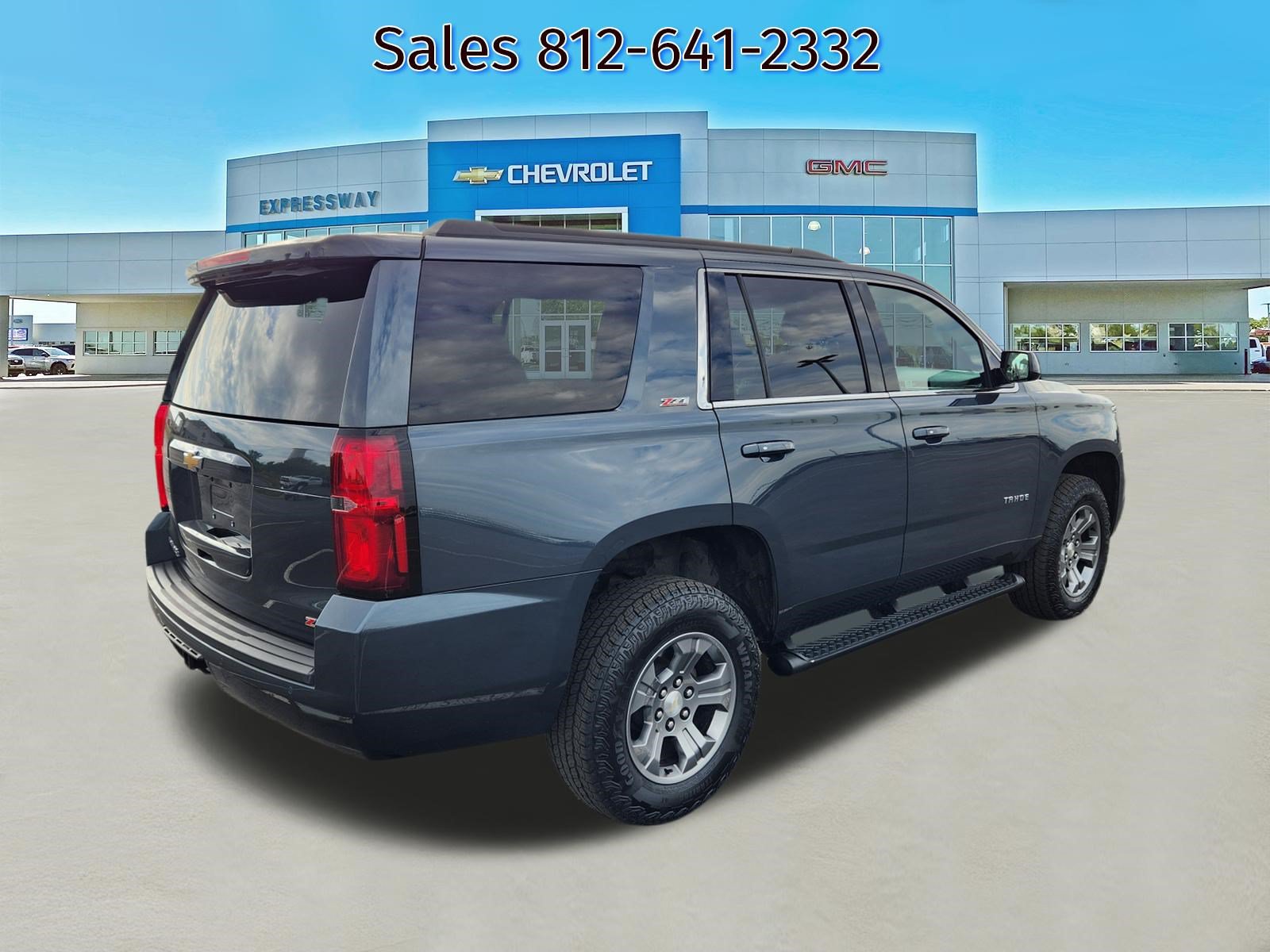 Used 2019 Chevrolet Tahoe LT w/ Luxury Package AWD/4WD image 7
