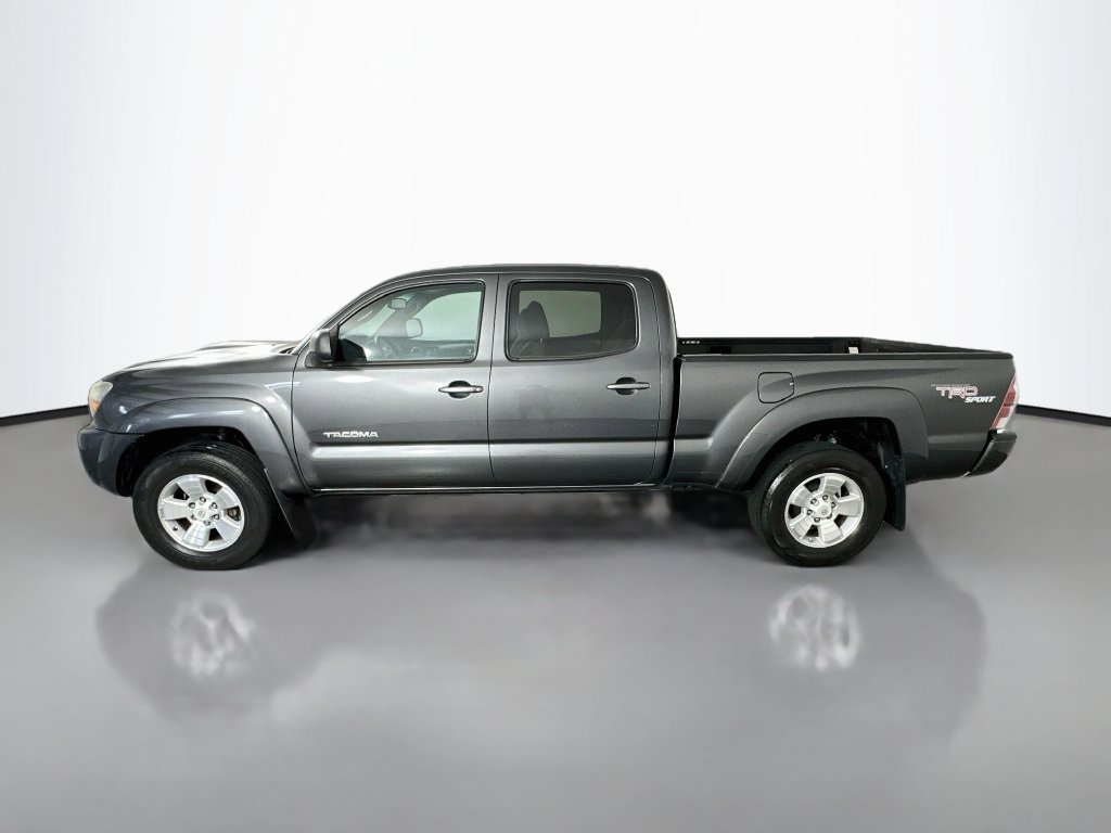 Used 2011 Toyota Tacoma PreRunner w/ TRD Sport Pkg RWD image 4