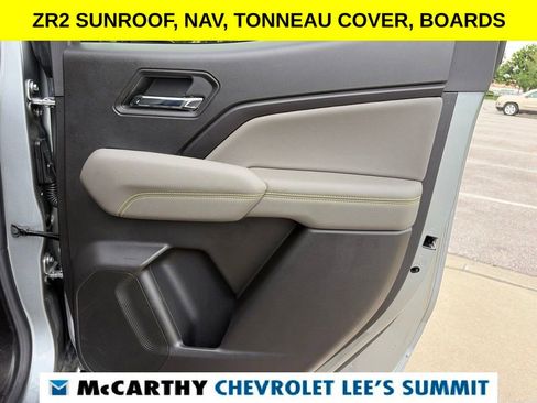 Used 2025 Chevrolet Colorado ZR2 w/ Midnight Edition AWD/4WD image 37