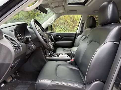 Used 2024 INFINITI QX80 Luxe w/ Cargo Package image 9