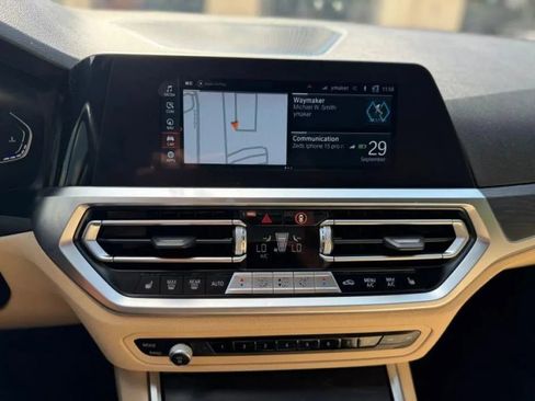 Used 2022 BMW 330i Sedan w/ Driving Assistance Package image 10