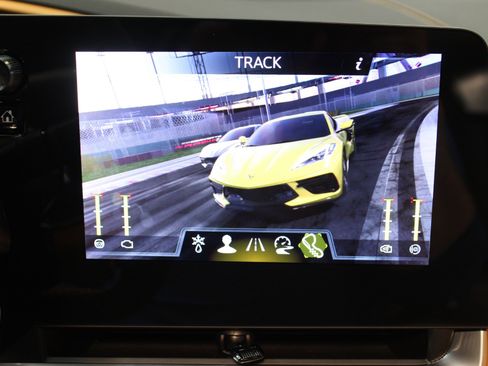 Used 2025 Chevrolet Corvette Stingray Preferred Conv w/ Z51 Performance Package image 65