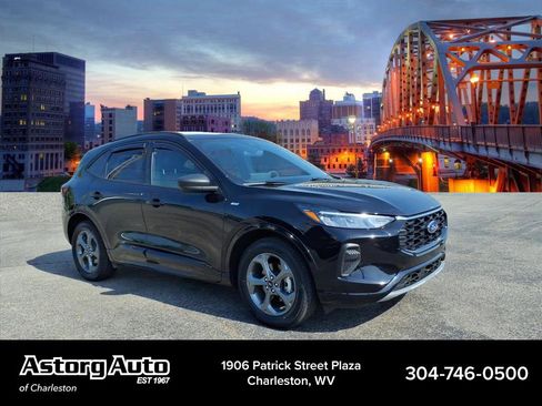 Used 2023 Ford Escape ST-Line w/ Tech Pack #1 AWD/4WD image 1