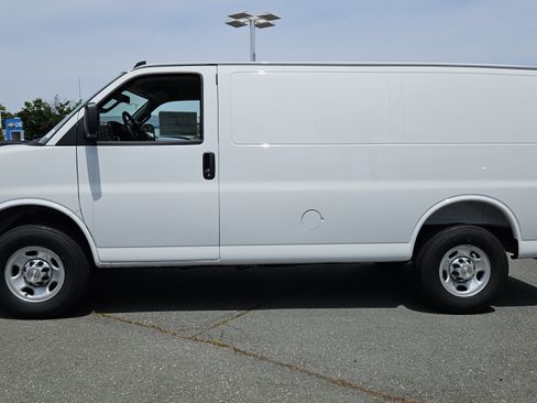 New 2025 Chevrolet Express 2500 w/ Driver Convenience Package RWD image 2